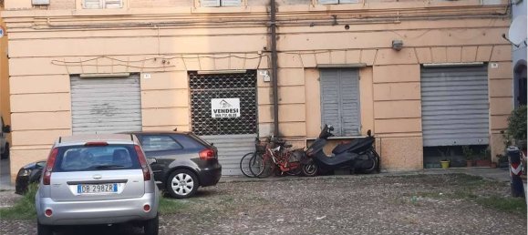 5 rooms Commercial property in Modena, Italy No. 336004 3