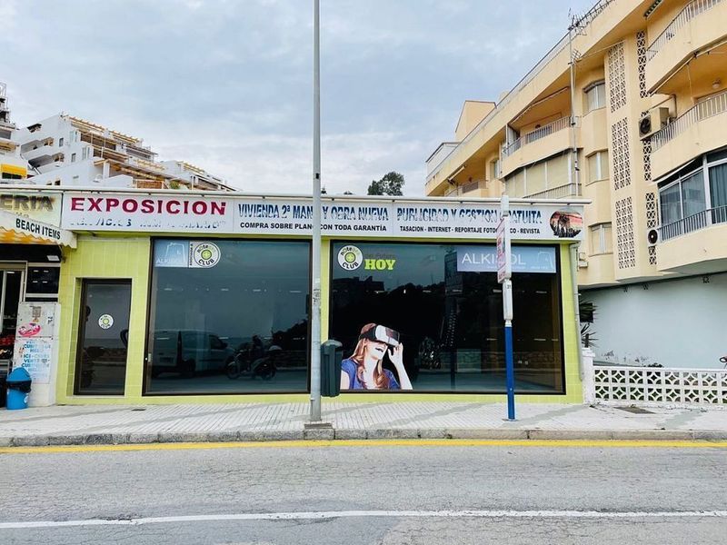  Commercial property in Almunecar, Spain No. 220498