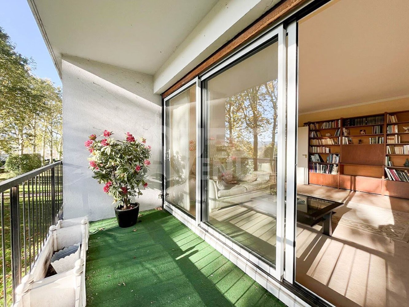 3 bedrooms Apartment in Vaucresson, France No. 178739