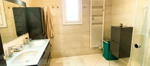 4 bedrooms Villa in Trets, France No. 319899 15