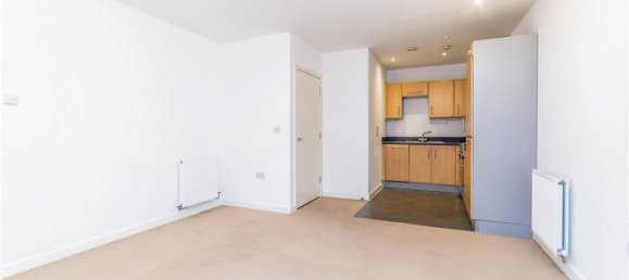 1 bedroom Apartment in Croydon, United Kingdom No. 8013 3