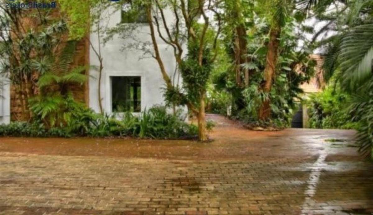 4 bedrooms House in Sao Paulo, Brazil No. 487041