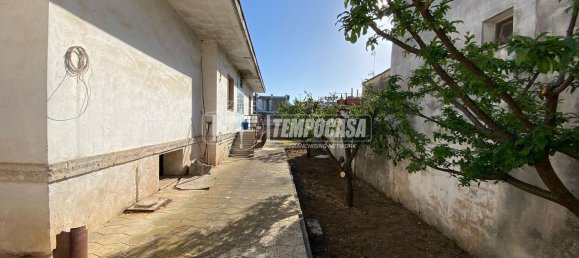 7 rooms House in Corigliano d'Otranto, Italy No. 10469 33