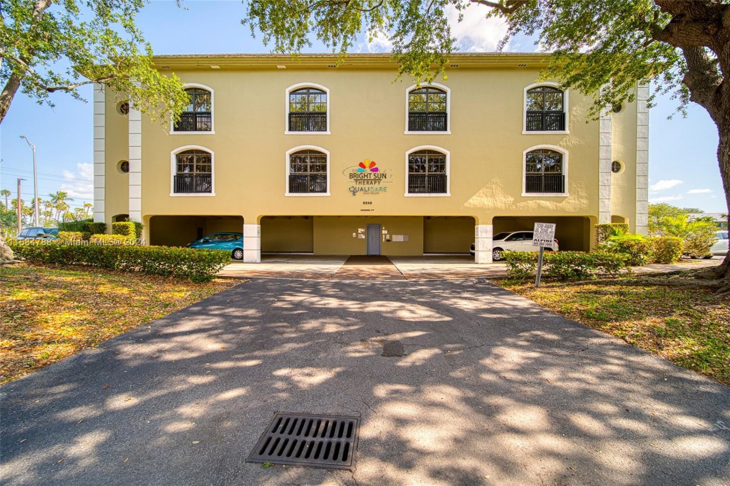 oficina en alquiler en Miami, Miami-Dade, Florida, USA № 613756