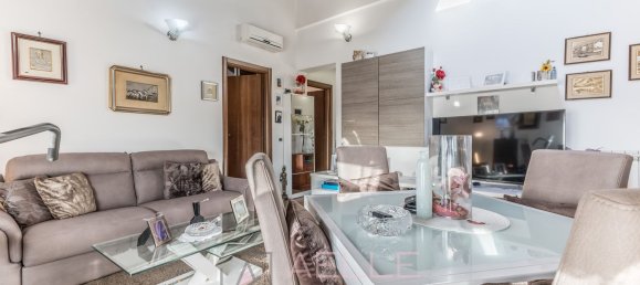 Квартира с 2 комнатами в Рим, Италия № 261482 9