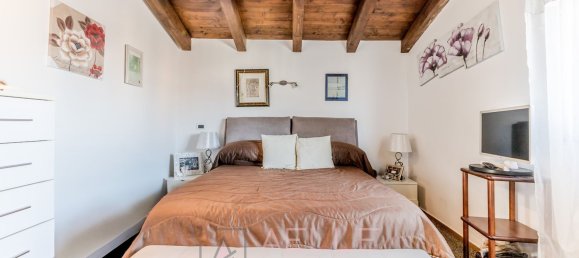 Квартира с 2 комнатами в Рим, Италия № 261482 14