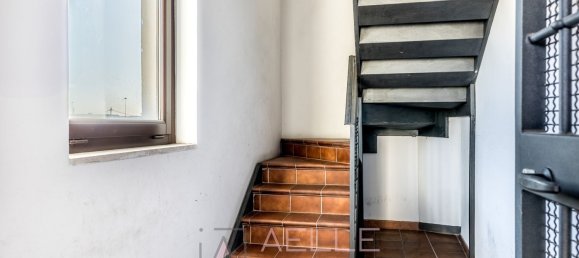 Квартира с 2 комнатами в Рим, Италия № 261482 18