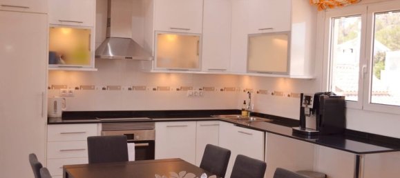 Villa de 5 dormitorios en San Miguel de Salinas, Spain No. 177164 6