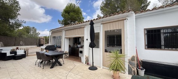 2 bedrooms House in Pinoso, Spain No. 178250 2