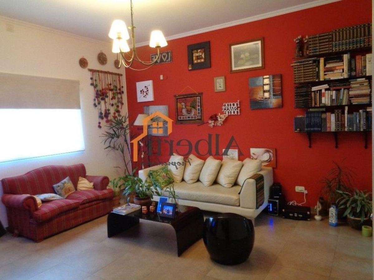 2 غرف نوم منزل في Moron, Argentina رقم 18807