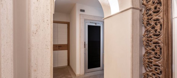 6 bedrooms House in Todi, Italy No. 67661 14