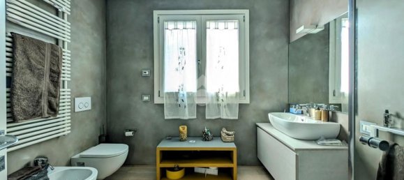 4 rooms Apartment in Treviso, Italy No. 274144 12