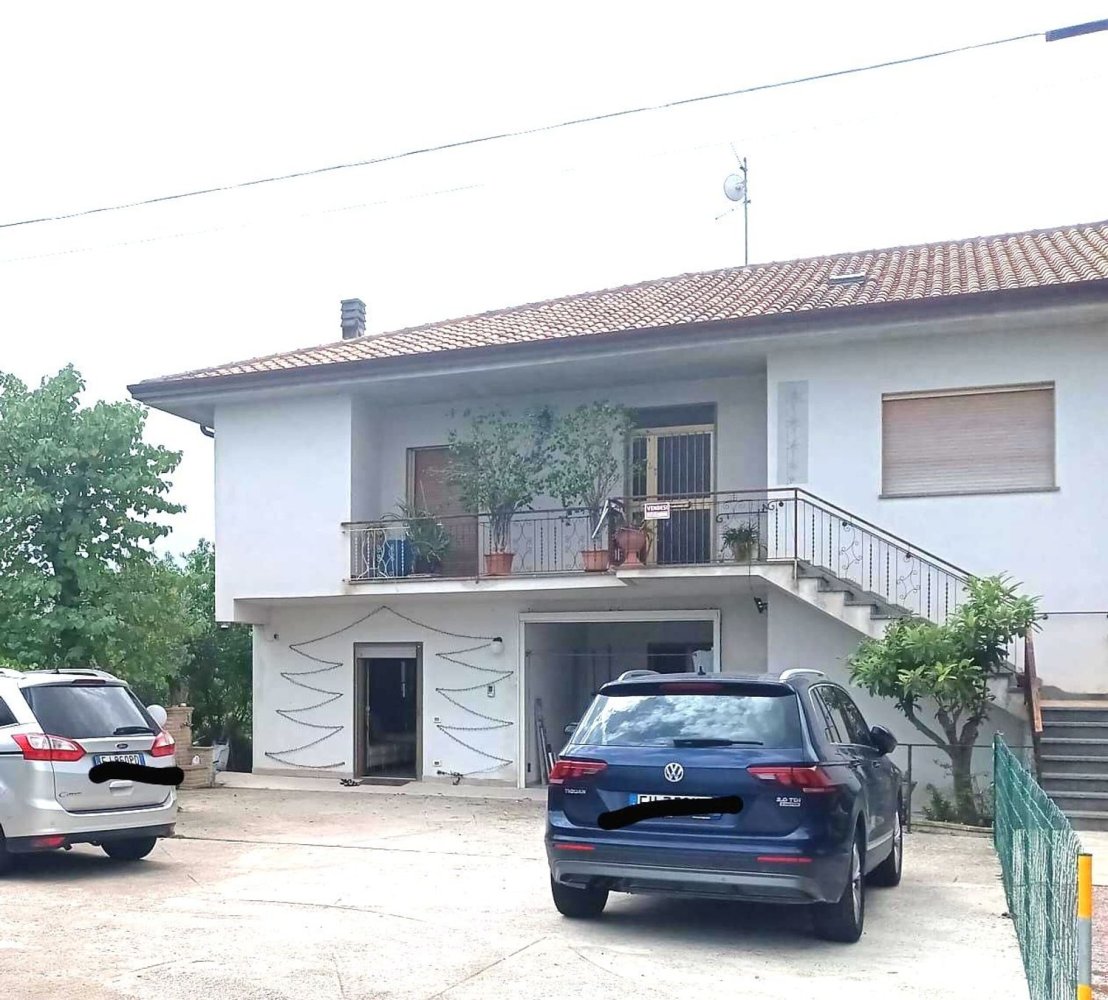 12 bedrooms Villa in Gualdo Cattaneo, Italy No. 327888