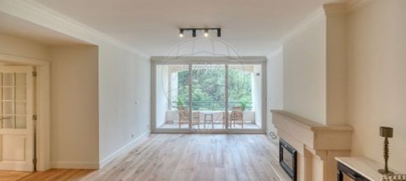 3 bedrooms Apartment in Cascais, Portugal No. 252729 2