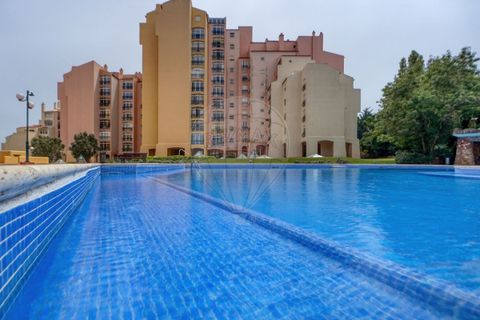 3 bedrooms Apartment in Cascais, Portugal No. 252729