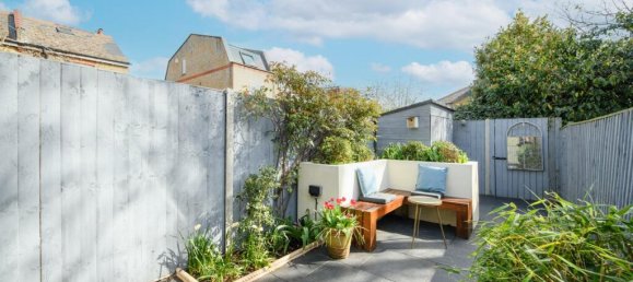 2 Schlafzimmer Haus in East Sheen, United Kingdom, Nr. 8951 19