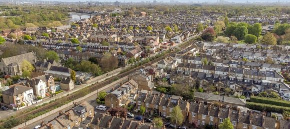 2 Schlafzimmer Haus in East Sheen, United Kingdom, Nr. 8951 15