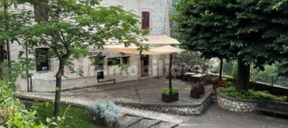 5 bedrooms House in Contigliano, Italy No. 341633 13