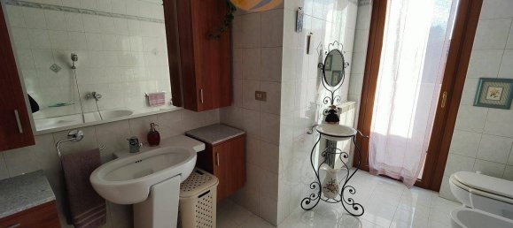 2 Schlafzimmer Wohnung in Biassono, Italy, Nr. 274556 31