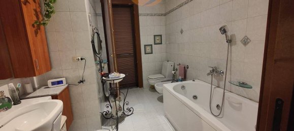 2 Schlafzimmer Wohnung in Biassono, Italy, Nr. 274556 29