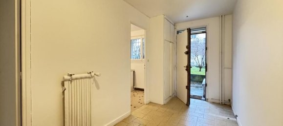 Квартира с 3 спальнями в Фонтене-су-Буа, Франция № 131760 7