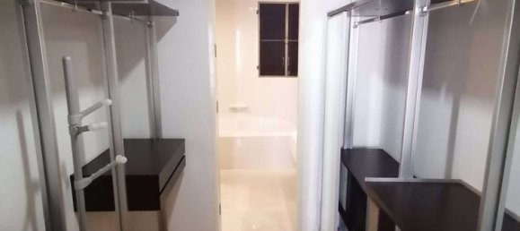 Apartamento com 2 quartos em condomínio em Din Daeng, Thailand N.º 5767 7