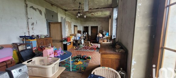 Дом с 8 комнатами в Сен-Жорж-де-Пуазьё, Франция № 241077 22