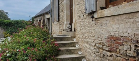 Дом с 8 комнатами в Сен-Жорж-де-Пуазьё, Франция № 241077 7