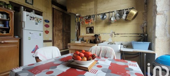 Дом с 8 комнатами в Сен-Жорж-де-Пуазьё, Франция № 241077 20