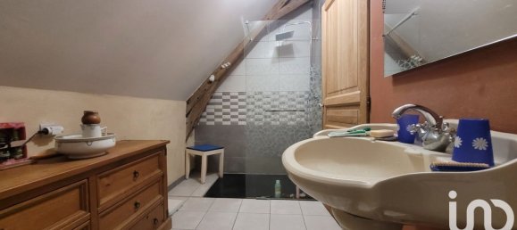 Дом с 8 комнатами в Сен-Жорж-де-Пуазьё, Франция № 241077 18