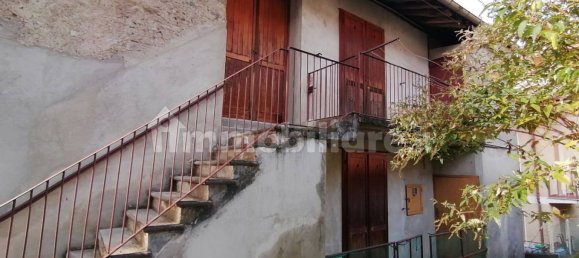 4 bedrooms House in Ceres, Italy No. 305388 6