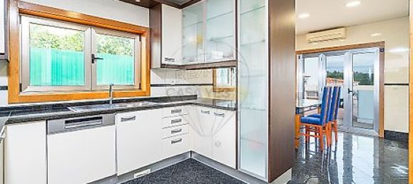 4 bedrooms House in Portimao, Portugal No. 26734 6