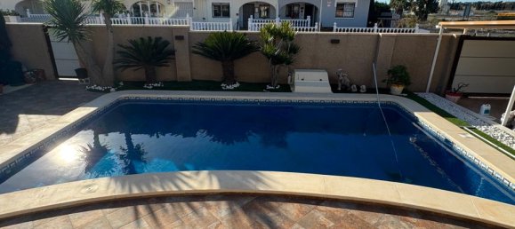 Casa de 3 dormitorios en Benijófar, Spain No. 176503 2