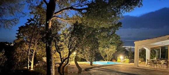 3 bedrooms Villa in Ostuni, Italy No. 325444 2