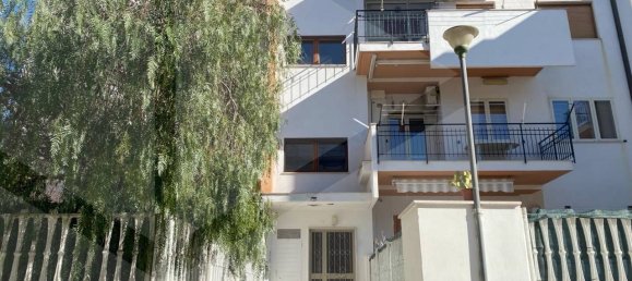 2 rooms Apartment in Campomarino, Italy No. 21673 2