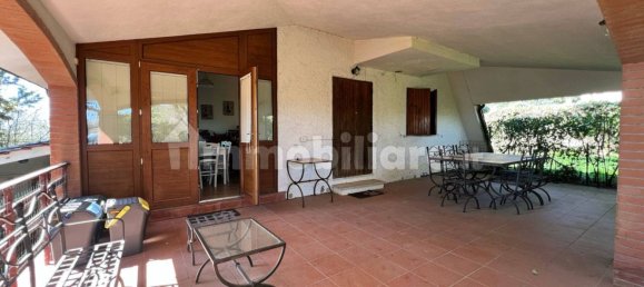 3 bedrooms Villa in Ronciglione, Italy No. 151465 3