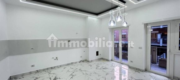 3 bedrooms Apartment in Rome, Italy No. 16872 6