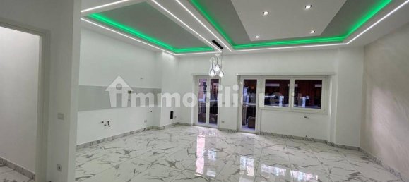 3 bedrooms Apartment in Rome, Italy No. 16872 13