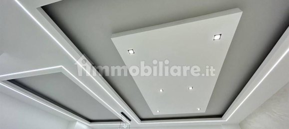 3 bedrooms Apartment in Rome, Italy No. 16872 9