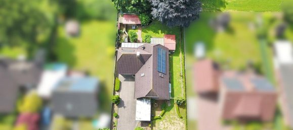 5 bedrooms House in Leer, Germany No. 230928 2