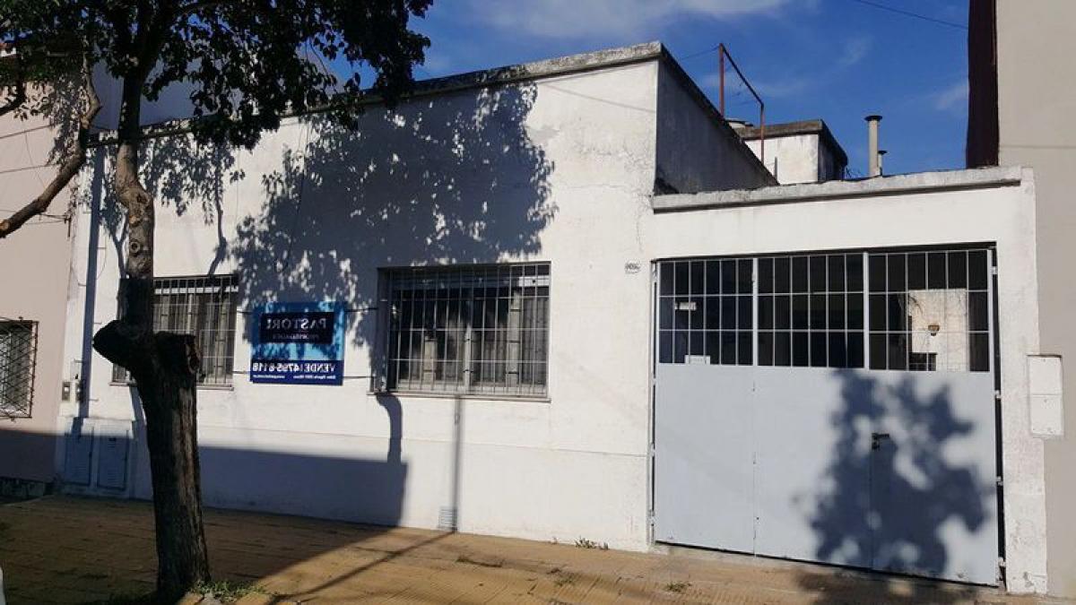 2 bedrooms House in Vicente Lopez, Argentina No. 10254