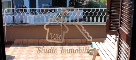 3 rooms Apartment in Castelnuovo di Porto, Italy No. 235370 7
