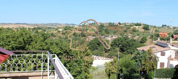 3 rooms Apartment in Castelnuovo di Porto, Italy No. 235370 11