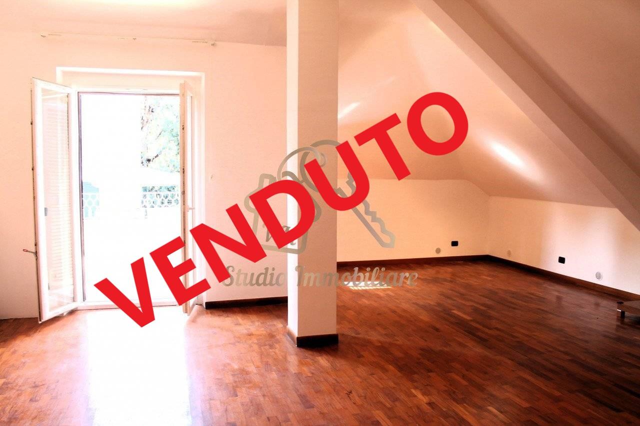3 rooms Apartment in Castelnuovo di Porto, Italy No. 235370