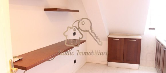 3 rooms Apartment in Castelnuovo di Porto, Italy No. 235370 13