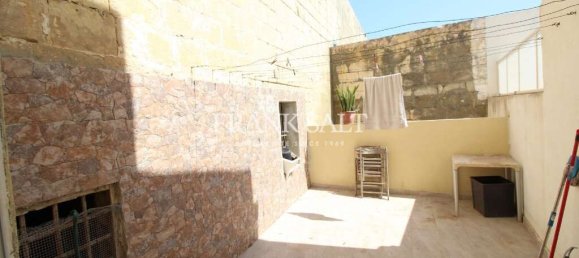 7 غرف نوم تاون هاوس في Santa Venera, Malta رقم 1765 3