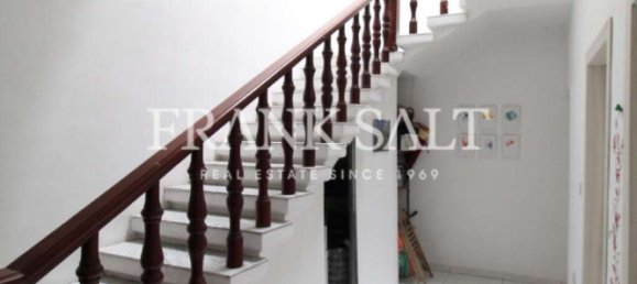 7 غرف نوم تاون هاوس في Santa Venera, Malta رقم 1765 2