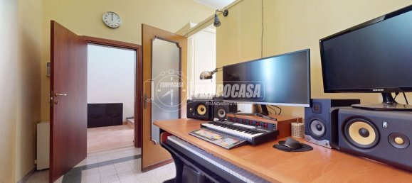 3 rooms House in Bari, Italy No. 289163 5