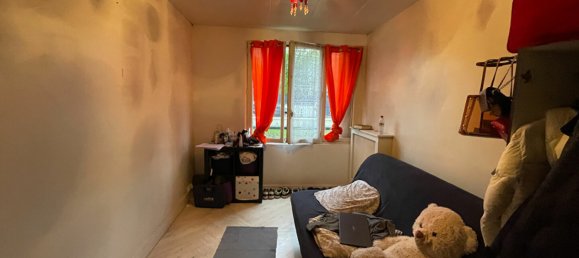 Apartamento de 1 dormitorio en Colombes, France No. 163784 2