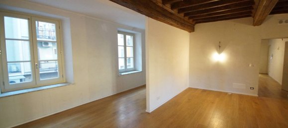 4 bedrooms Apartment in Turin, Italy No. 380896 4